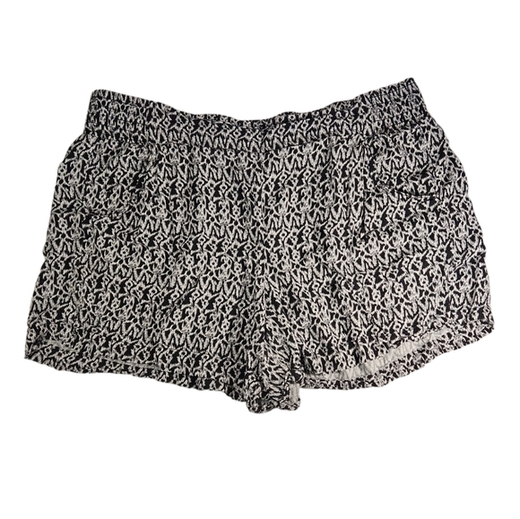 Lane Bryant Elastic Waist Flouncy Shorts - Picture 1 of 6